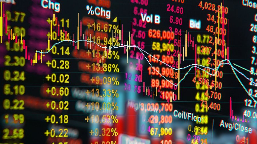 Trump pezulloi tarifat për BE-në, euro ngrihet në nivelin më të lartë të tre viteve të fundit